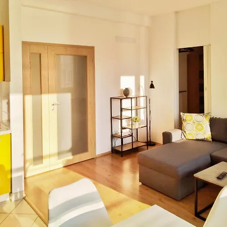 Yellow Apartment Ostrava