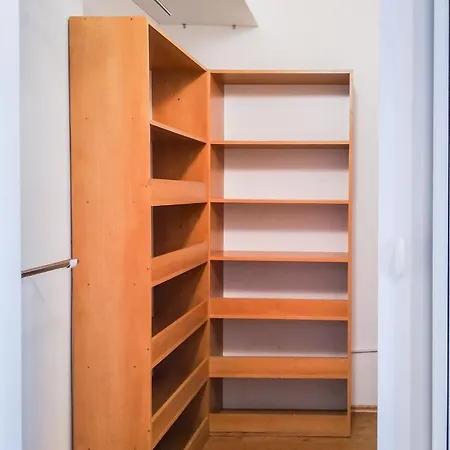 Apartment Yellow *